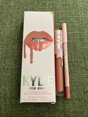 Kylie Matte Liquid Lipstick & Lip Liner - Warm Nude Brown